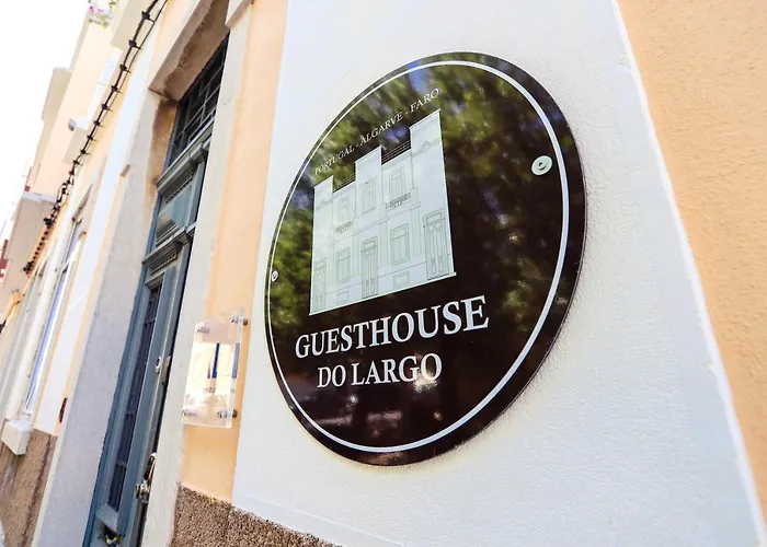 Do Largo Konukevi Faro