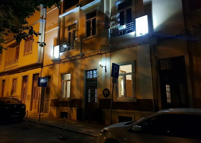 Do Largo Konukevi Faro